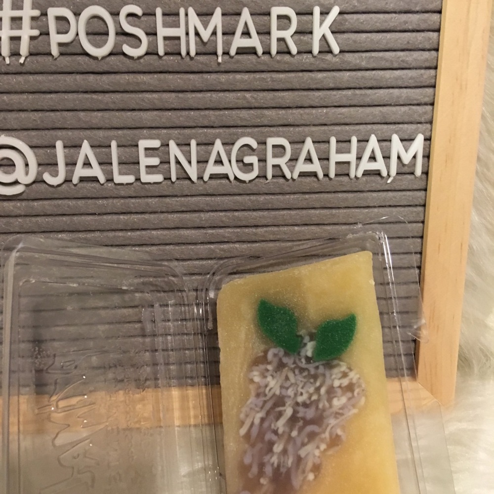 Primal elements grape handmade soap